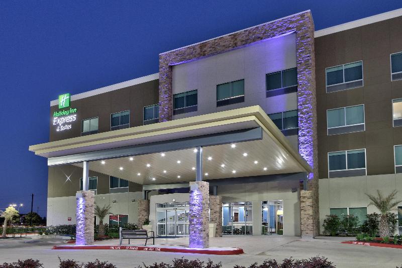 Holiday Inn Express Suites Houston East Beltway 8 image