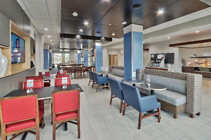 Holiday Inn Express Suites Houston East Beltway 8 image