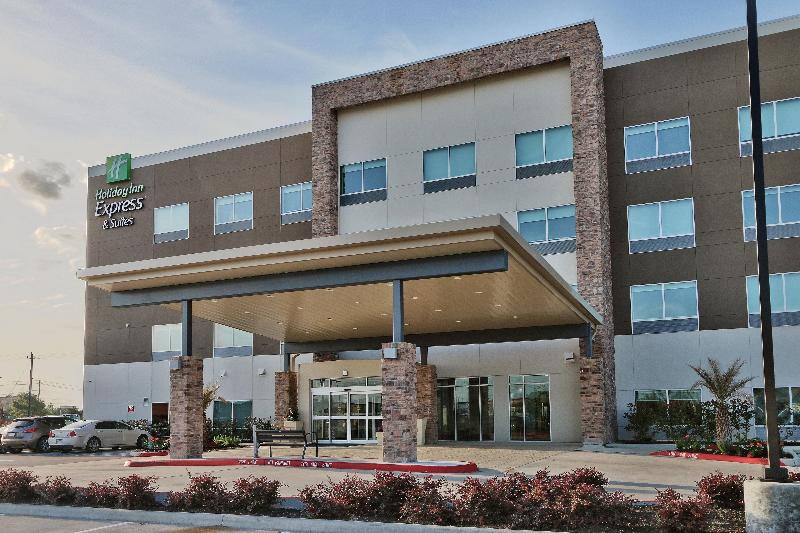 Holiday Inn Express Suites Houston East Beltway 8 image