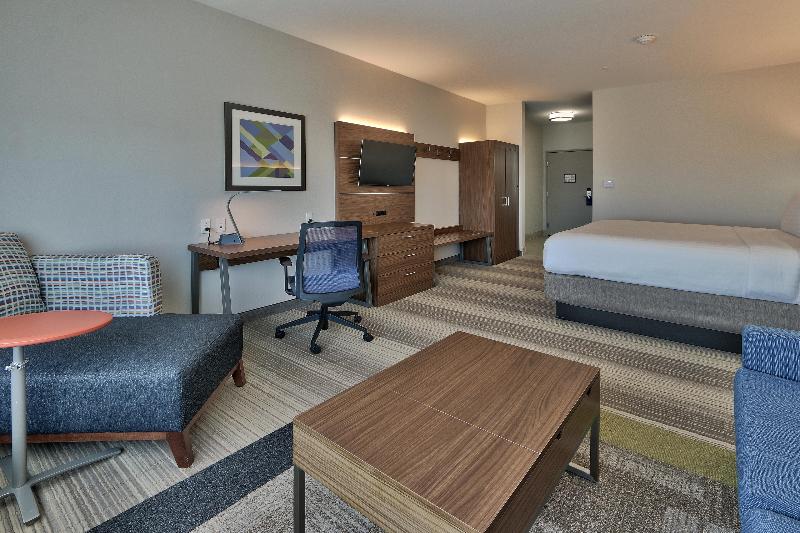 Holiday Inn Express Suites Houston East Beltway 8 image