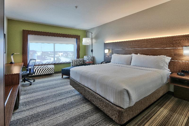 Holiday Inn Express Suites Houston East Beltway 8 image