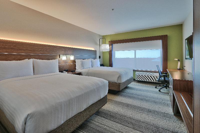 Holiday Inn Express Suites Houston East Beltway 8 image