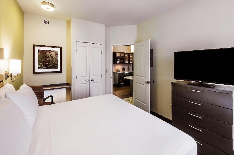 Candlewood Suites Lenexa - Overland Park Area photo 21