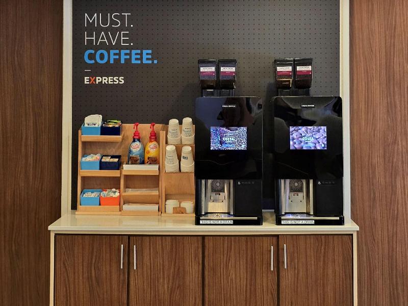 Holiday Inn Express & Suites Ogallala By IHG image