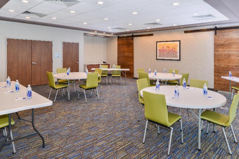 Holiday Inn Express & Suites Ogallala By IHG image