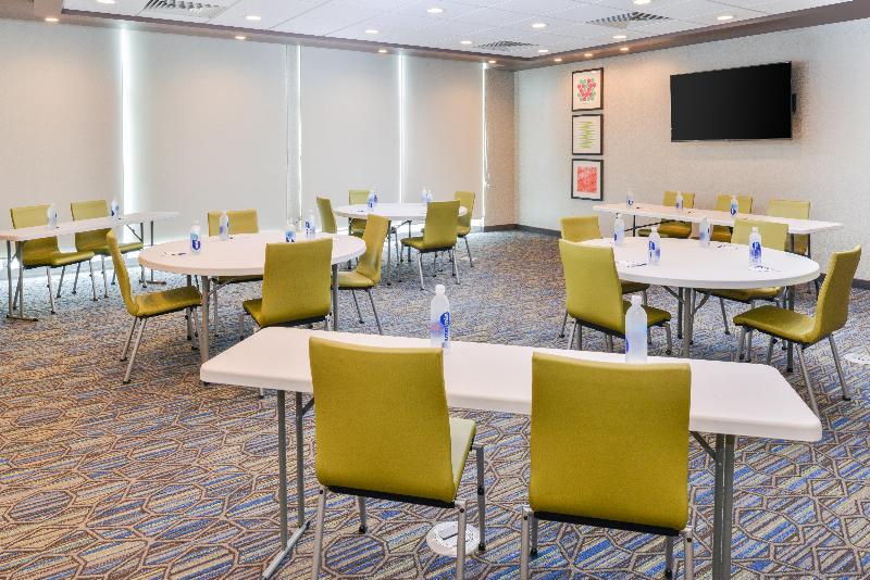 Holiday Inn Express & Suites Ogallala By IHG image