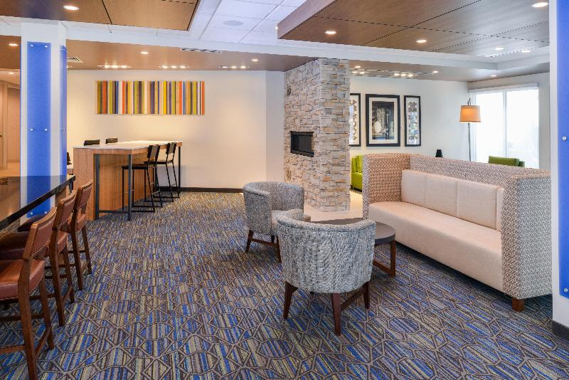 Holiday Inn Express & Suites Ogallala By IHG image