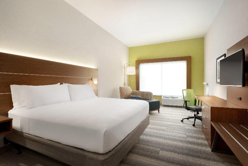 Holiday Inn Exp & Sts-Cincinnati South - Wilder photo 12