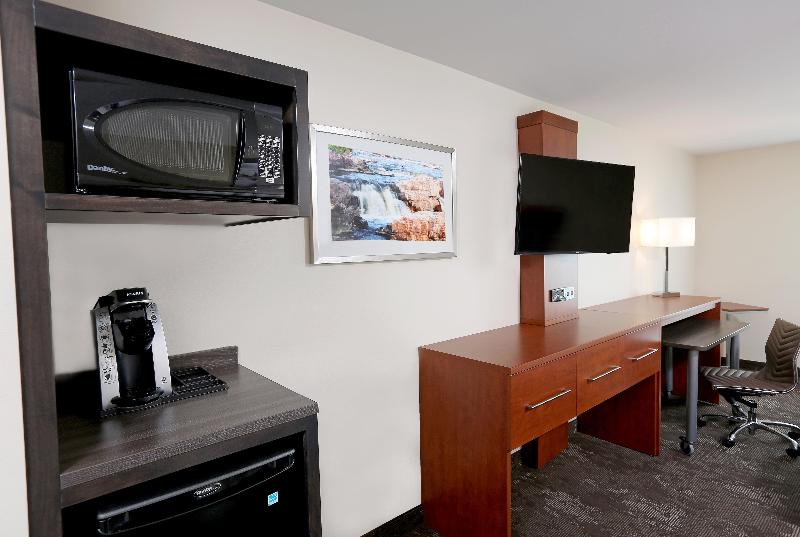 Holiday Inn & Suites Sioux Falls - Airport By IHG photo 23