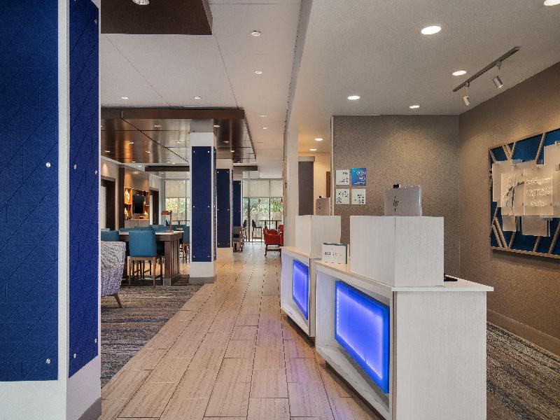 Holiday Inn Express & Suites-Dripping Springs image
