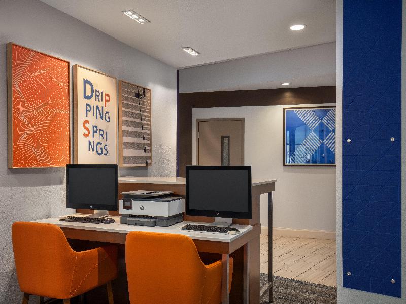 Holiday Inn Express & Suites-Dripping Springs image