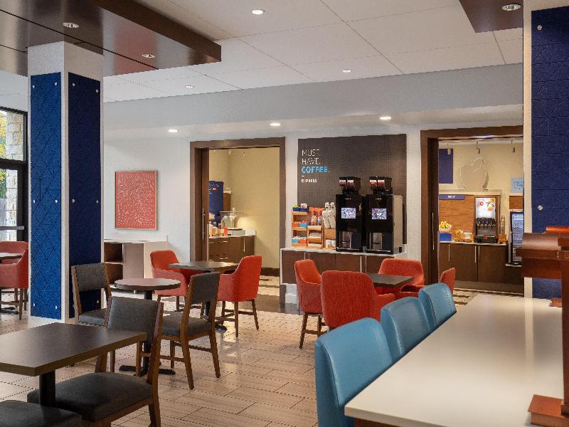 Holiday Inn Express & Suites-Dripping Springs image