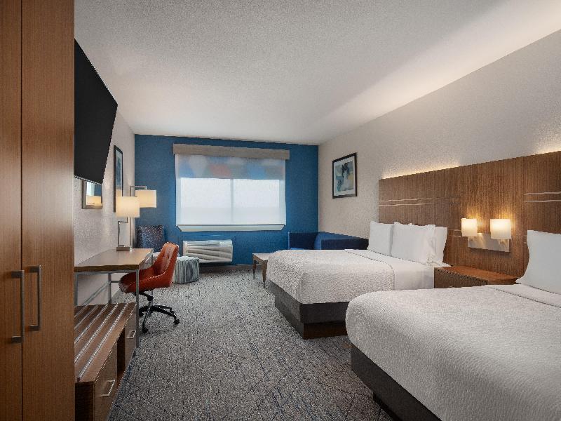 Holiday Inn Express & Suites-Dripping Springs image