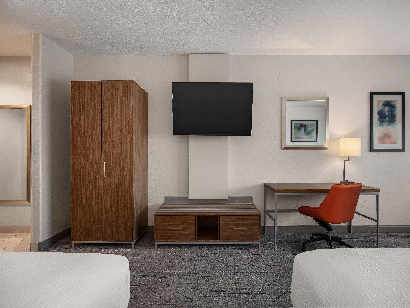 Holiday Inn Express & Suites-Dripping Springs image