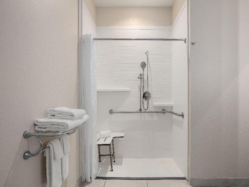 Holiday Inn Express & Suites-Dripping Springs image