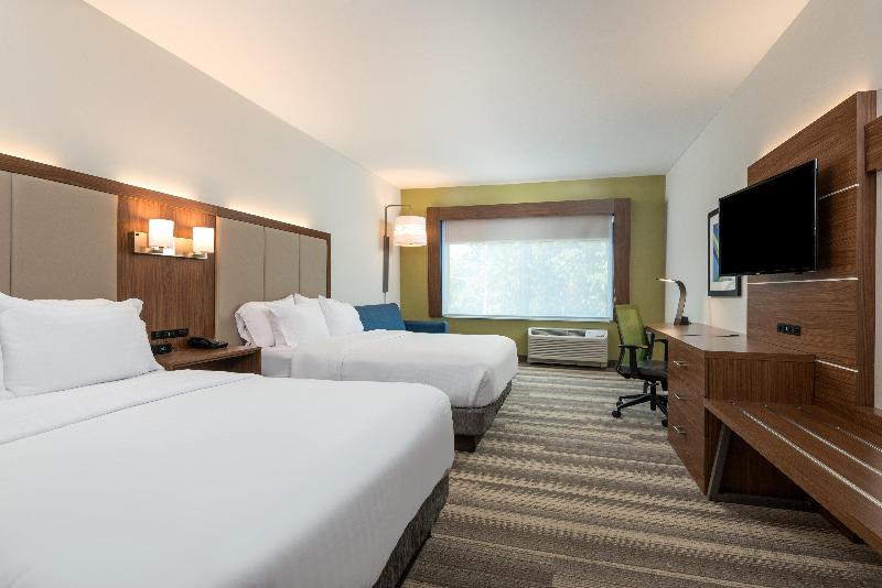 Holiday Inn Express Queensbury - Lake George Area image
