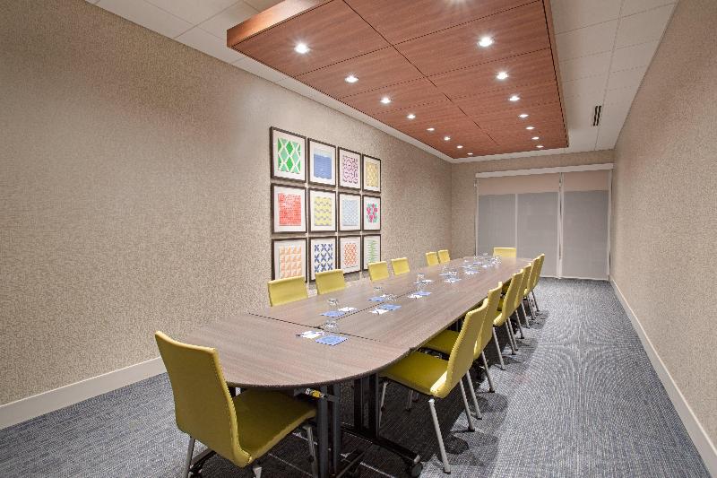 Holiday Inn Express & Suites Sterling image