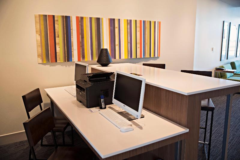 Holiday Inn Express & Suites Sterling image