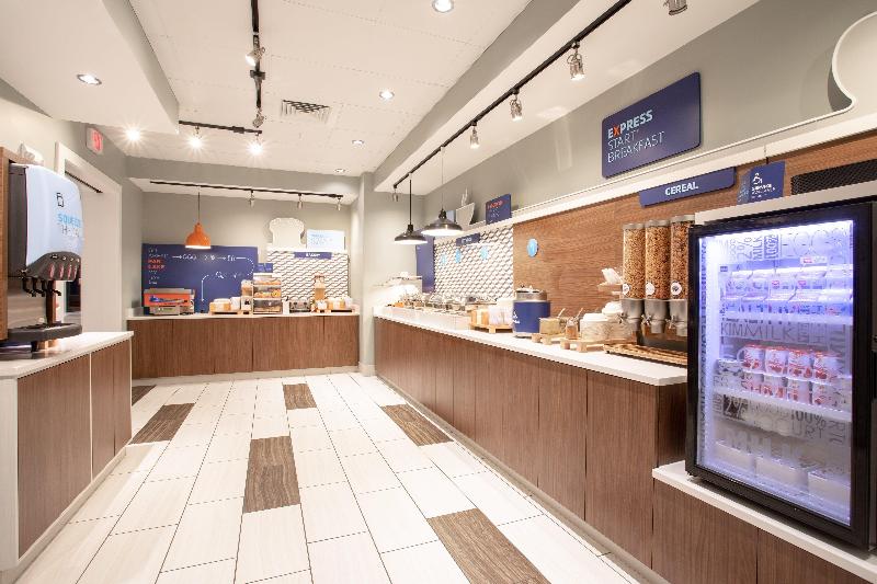 Holiday Inn Express & Suites Sterling image