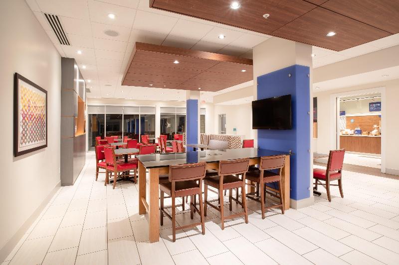 Holiday Inn Express & Suites Sterling image