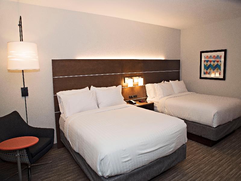 Holiday Inn Express & Suites Sterling image
