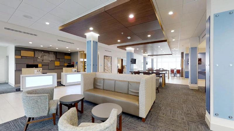 Holiday Inn Express Suites Chalmette New Orleans S image