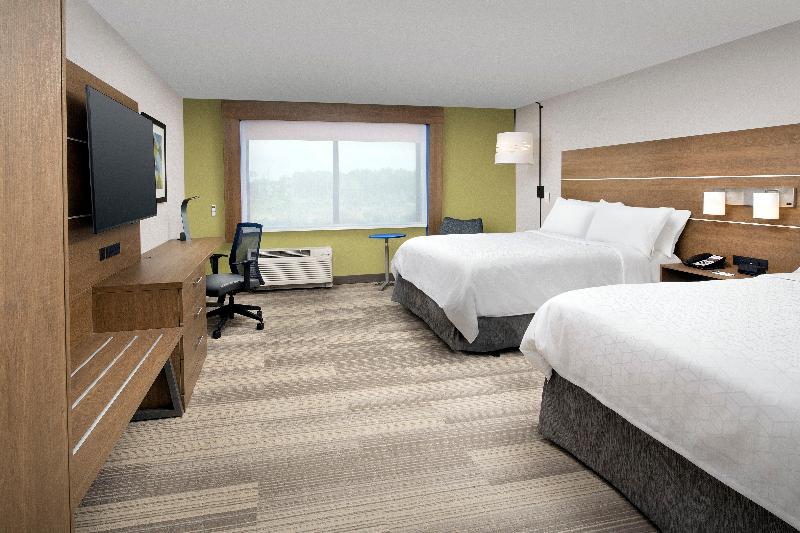 Holiday Inn Express and Suites North Brunswick