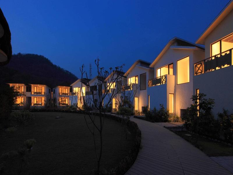 Lemon Tree Premier, Corbett