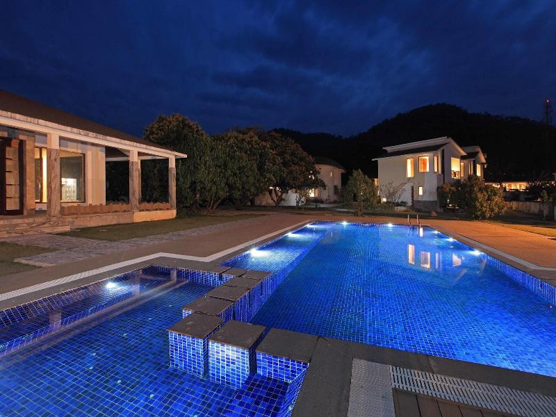 Lemon Tree Premier, Corbett