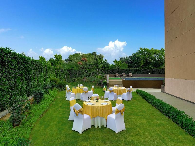 Lemon Tree Hotel, Sohna Road image