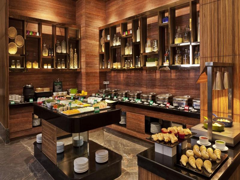 Lemon Tree Hotel, Sohna Road image