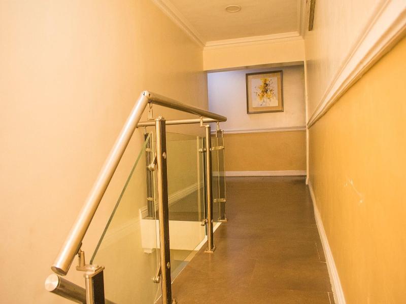 Sugarland Apartments V/I image