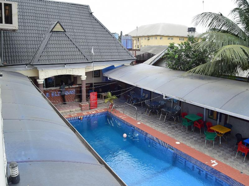 De elites Pool Bar & Inn image