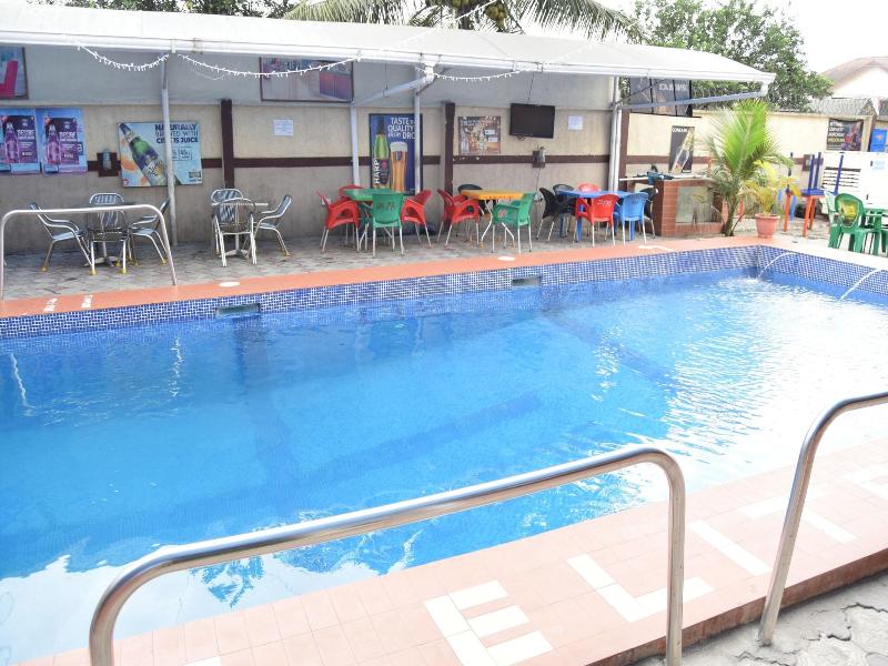 De elites Pool Bar & Inn image