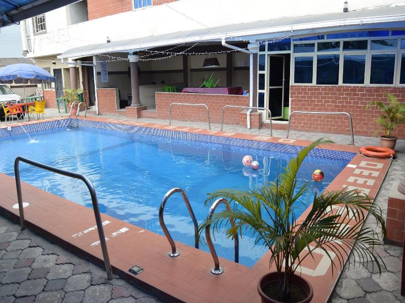 De elites Pool Bar & Inn image
