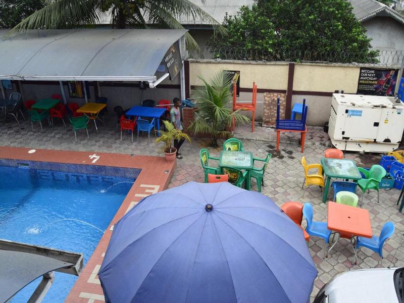 De elites Pool Bar & Inn image