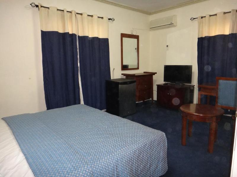 Ed Scob Suites image