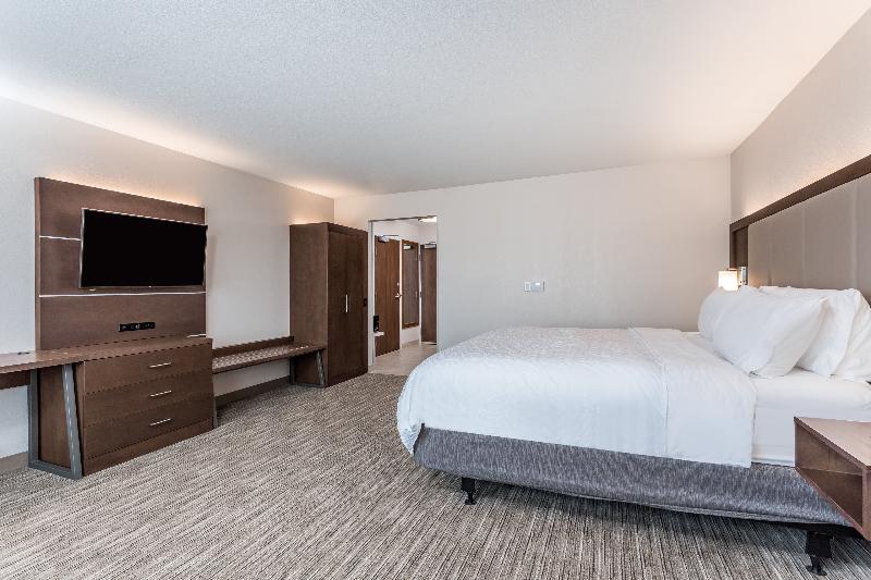 Holiday Inn Express & Suites Hammond by IHG photo 13