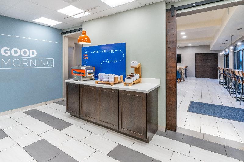 Holiday Inn Express Colorado Springs Afa Northgate image