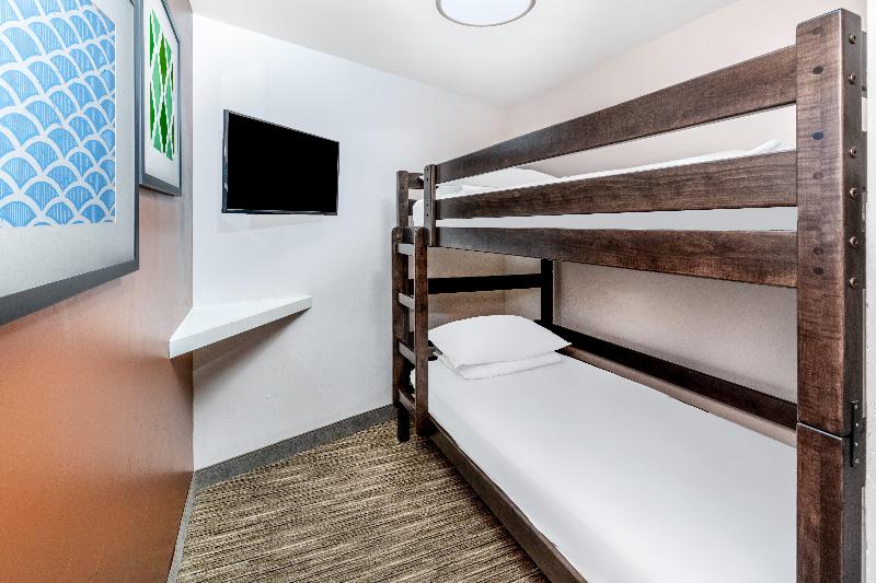 Holiday Inn Express Colorado Springs Afa Northgate image