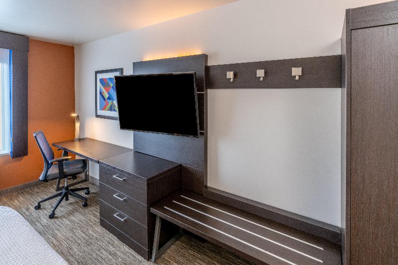 Holiday Inn Express Colorado Springs Afa Northgate image