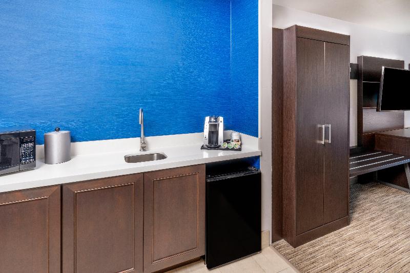 Holiday Inn Express Colorado Springs Afa Northgate image