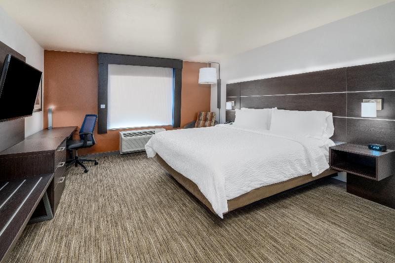 Holiday Inn Express Colorado Springs Afa Northgate image