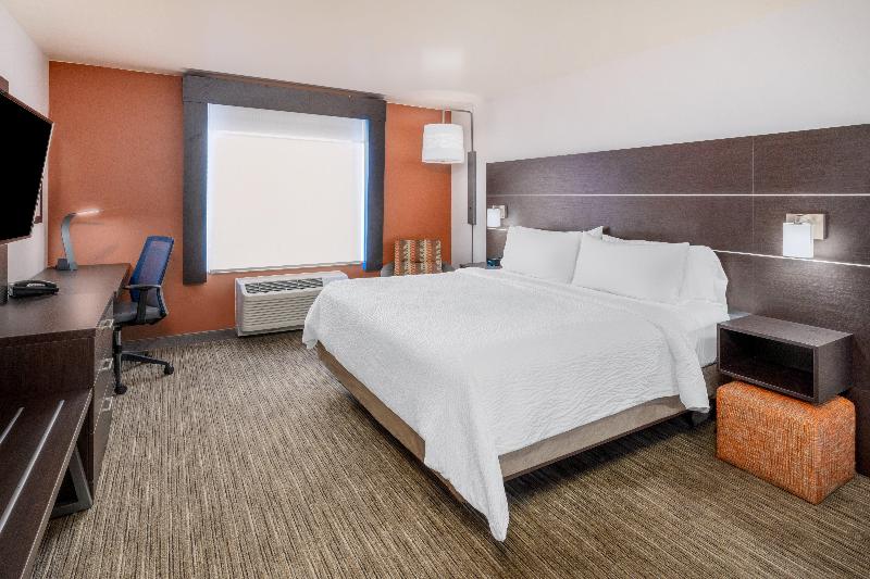 Holiday Inn Express Colorado Springs Afa Northgate image