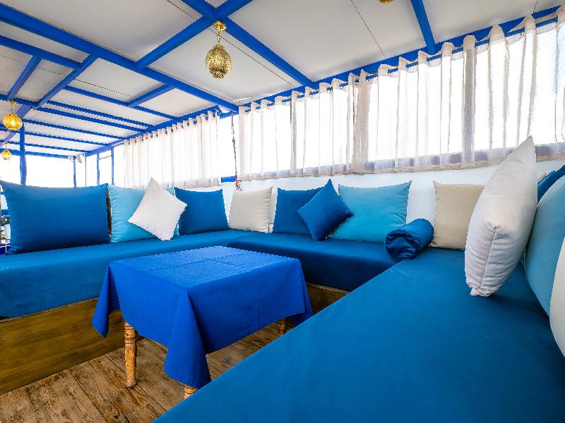 Riad Blue Eyes image