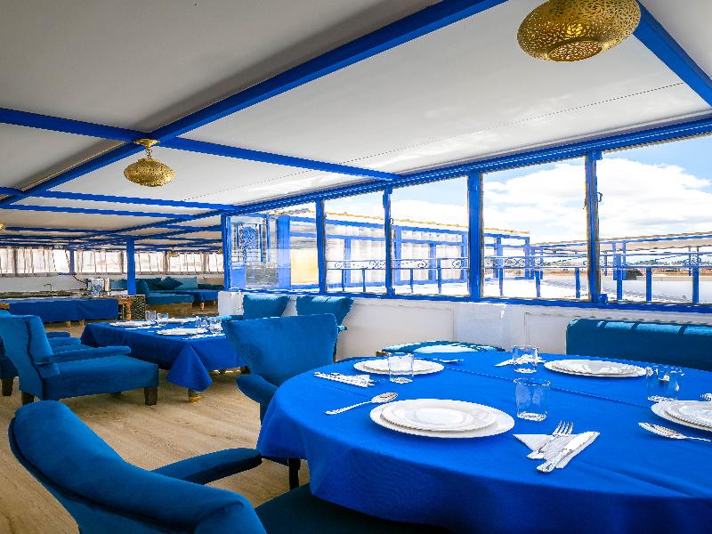 Riad Blue Eyes image