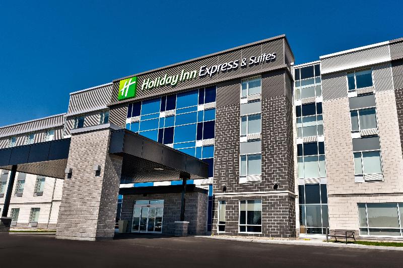 Holiday Inn Express and Suites Trois Rivieres