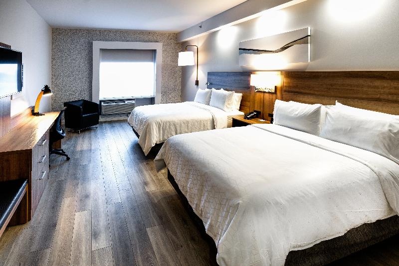Holiday Inn Express and Suites Trois Rivieres — photo 58