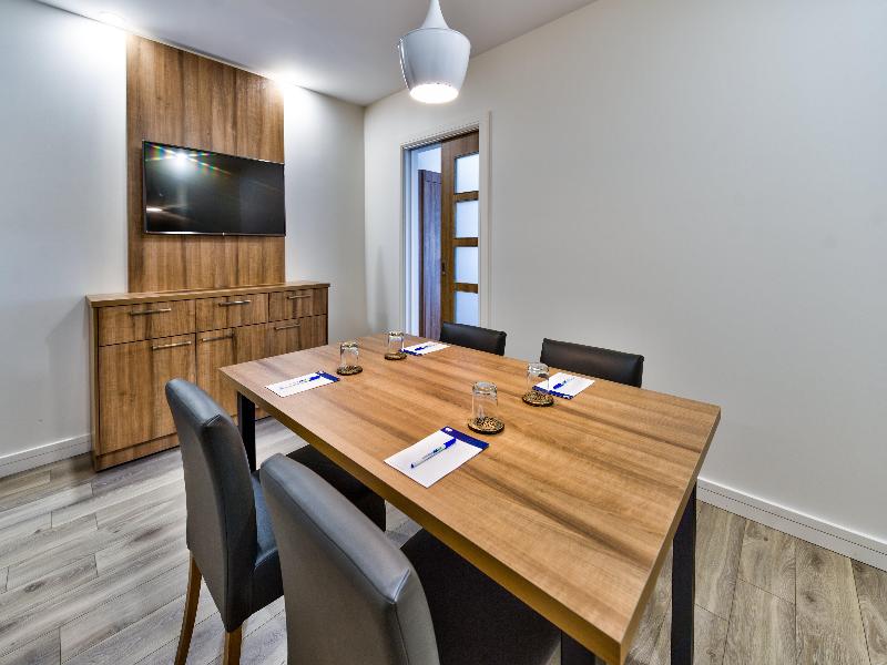Holiday Inn Express and Suites Trois Rivieres image