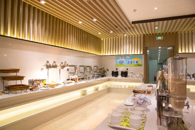 Holiday Inn Express Anshan Downtown image